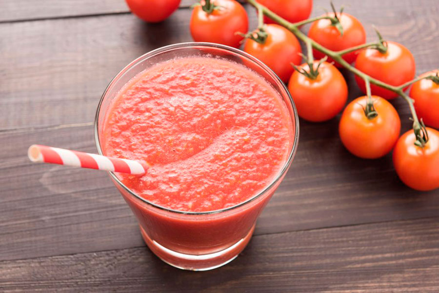 Benefits of drinking tomato juice in summer